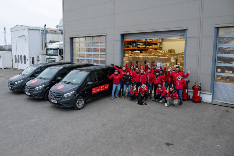 Rückblick auf die Weihnachtspackerlaktion 2024 – Kinder helfen Kindern